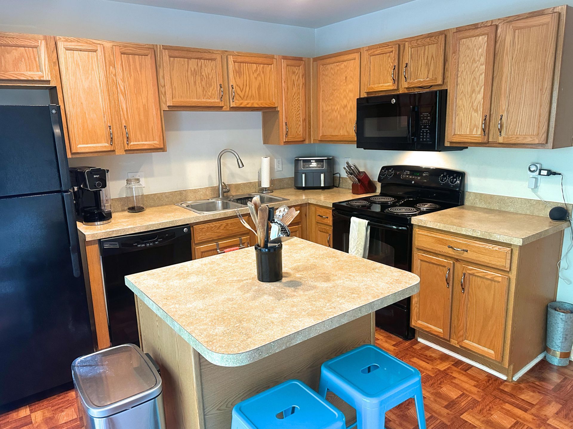 1204 Pine Bluff Drive Photo 9