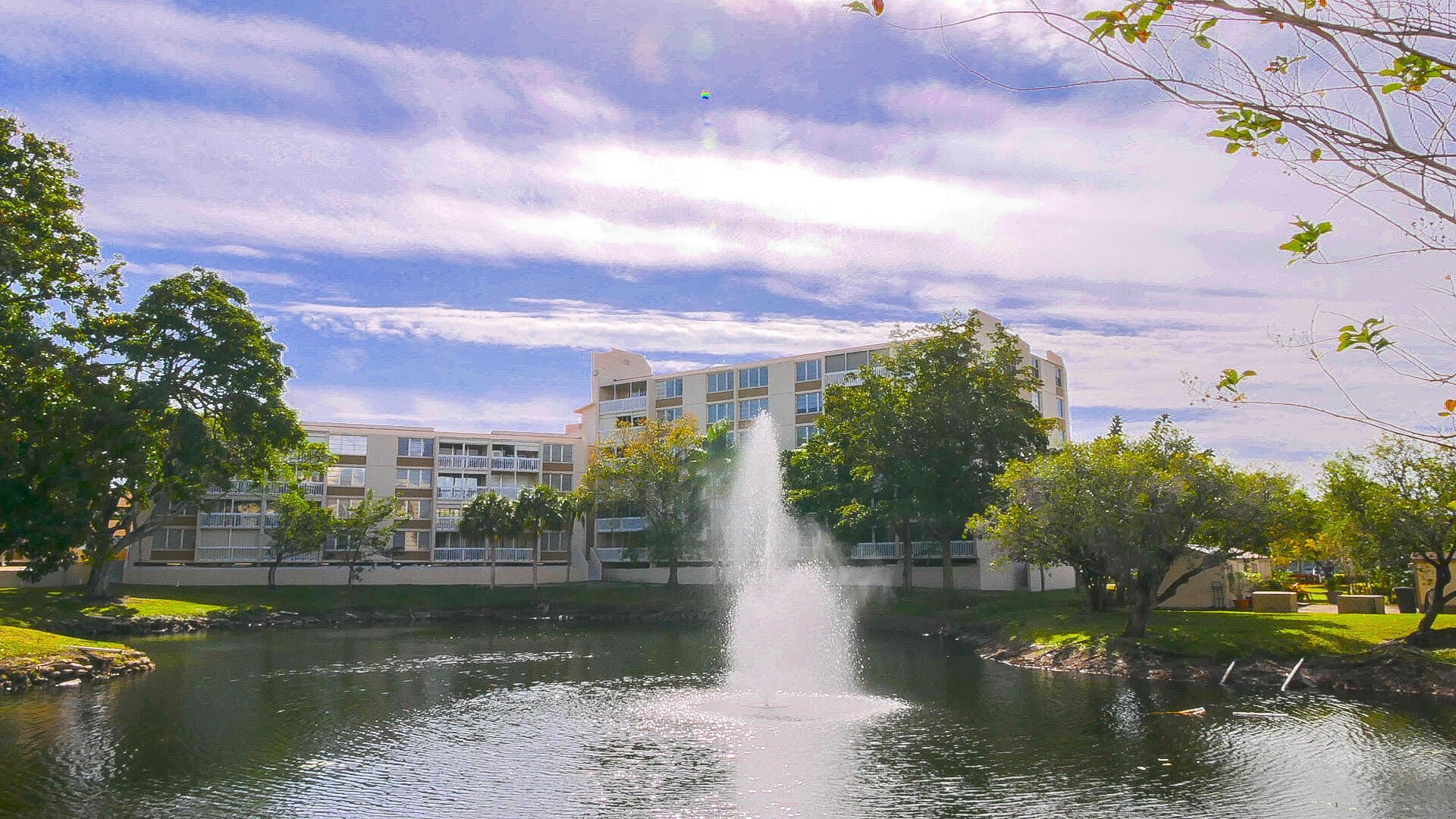 7400 Radice Court, Unit 609, Lauderhill, FL 33319 Photo