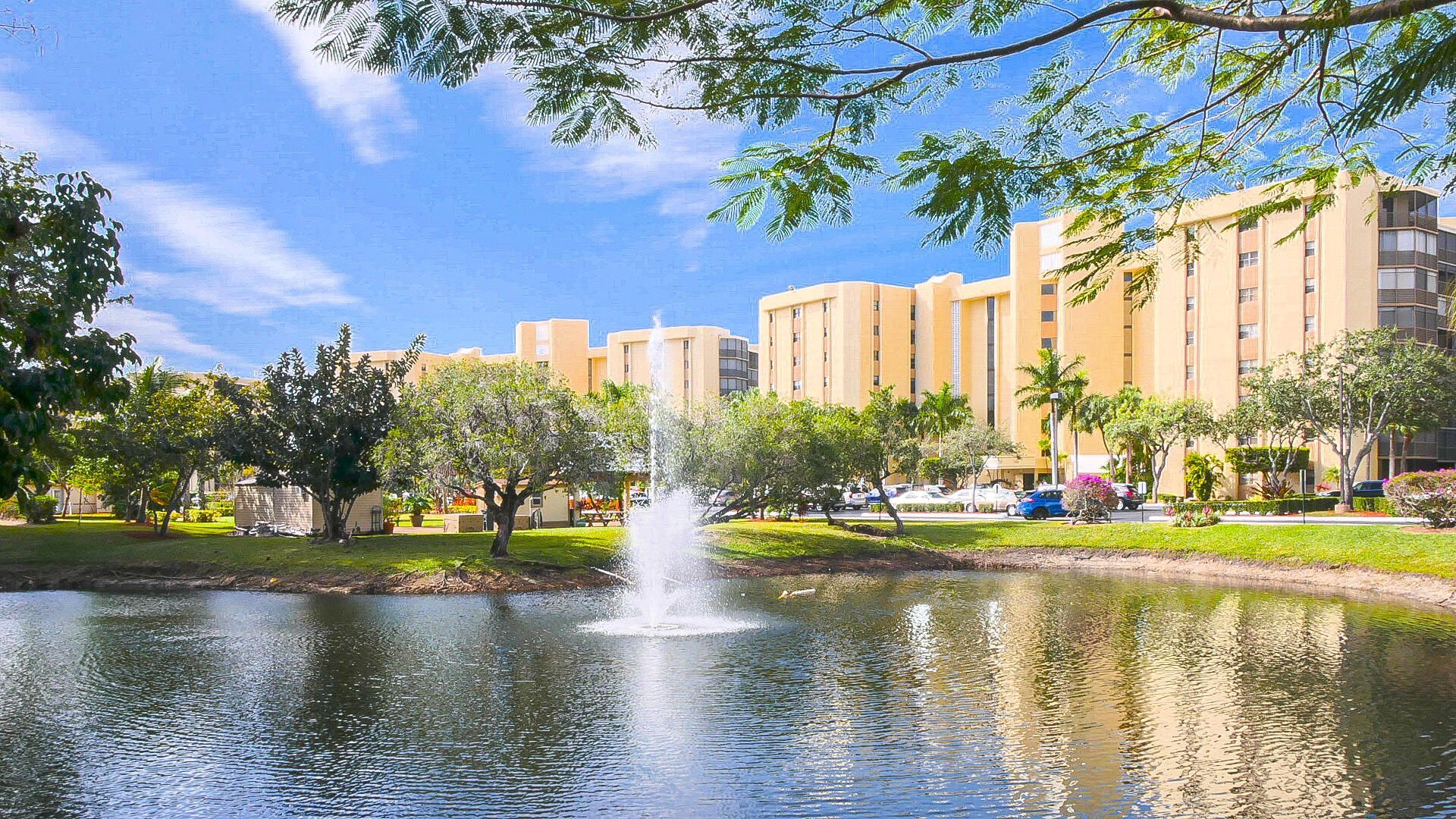 7400 Radice Court, Unit 609, Lauderhill, FL 33319 Photo