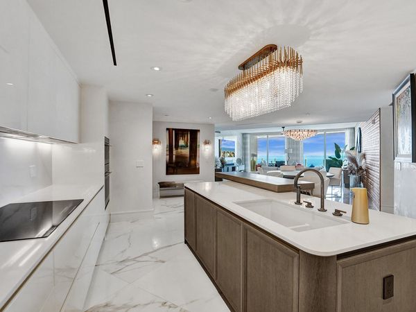 525 N Fort Lauderdale Beach Boulevard, Unit 703, Fort Lauderdale, FL 33304