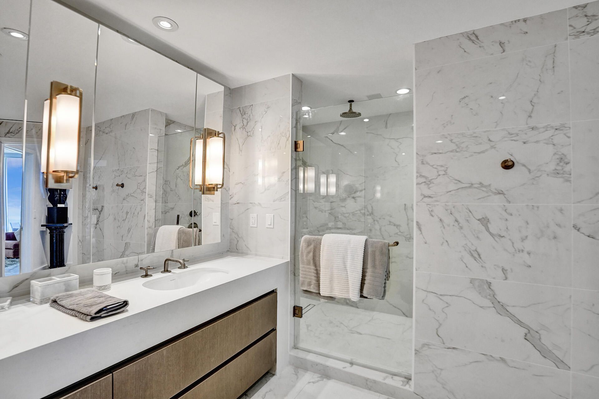 525 N Fort Lauderdale Beach Boulevard, Unit 703, Fort Lauderdale, FL 33304 Photo