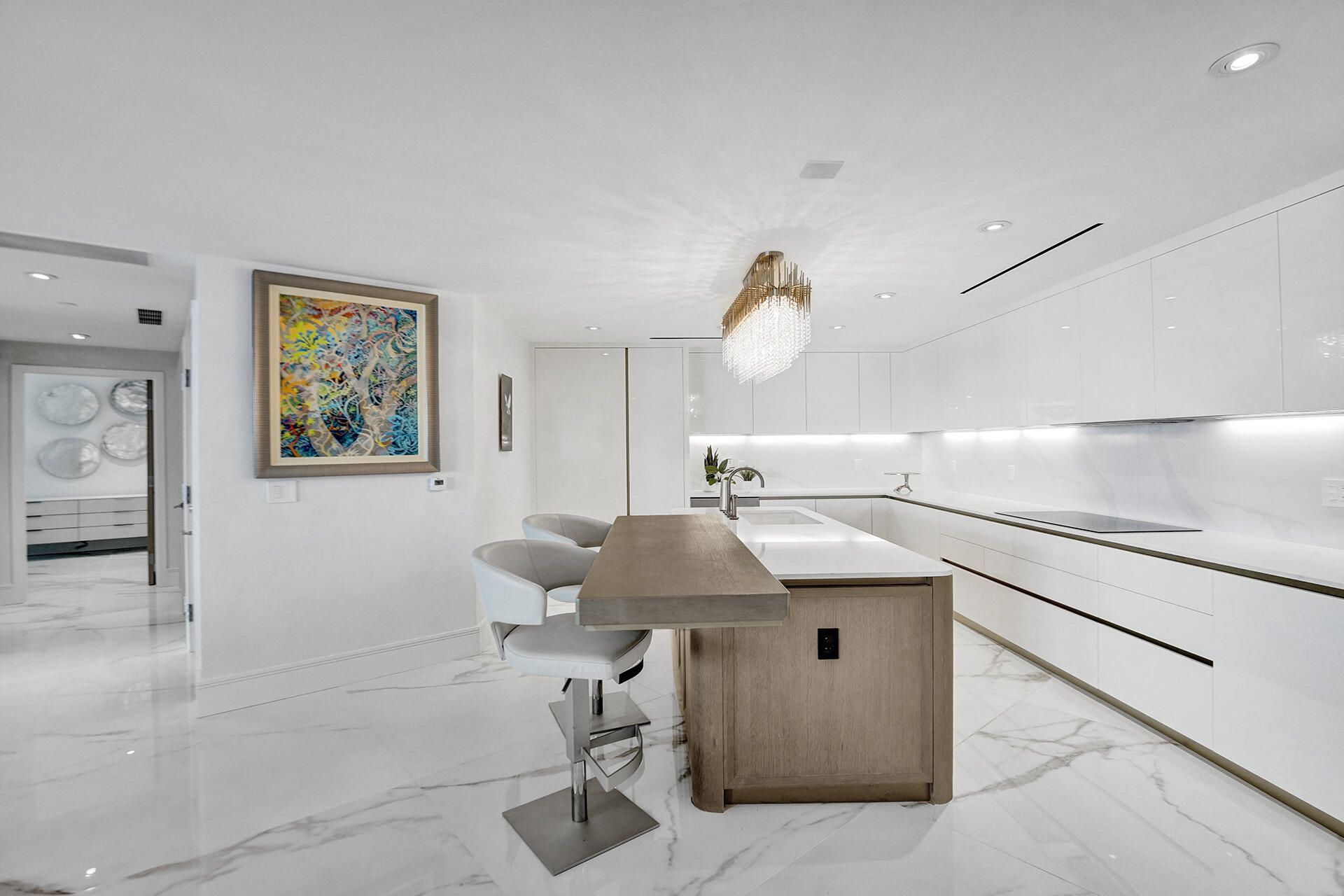 525 N Fort Lauderdale Beach Boulevard, Unit 703, Fort Lauderdale, FL 33304 Photo