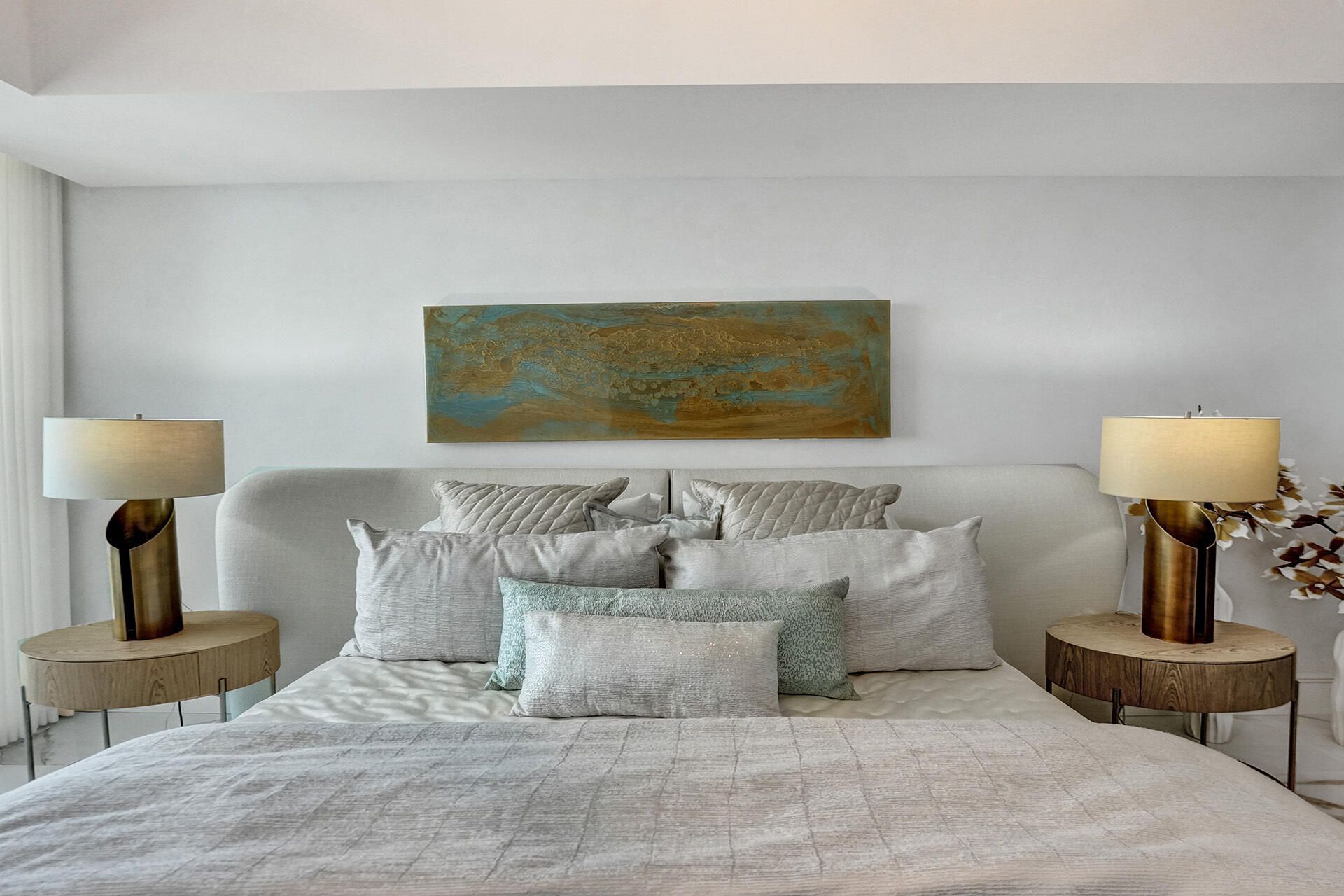 525 N Fort Lauderdale Beach Boulevard, Unit 703, Fort Lauderdale, FL 33304 Photo