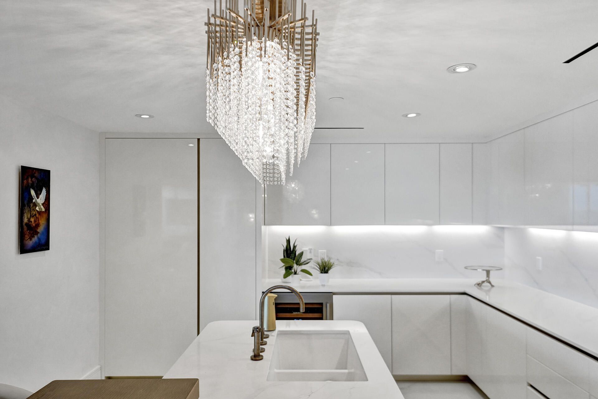 525 N Fort Lauderdale Beach Boulevard, Unit 703, Fort Lauderdale, FL 33304 Photo