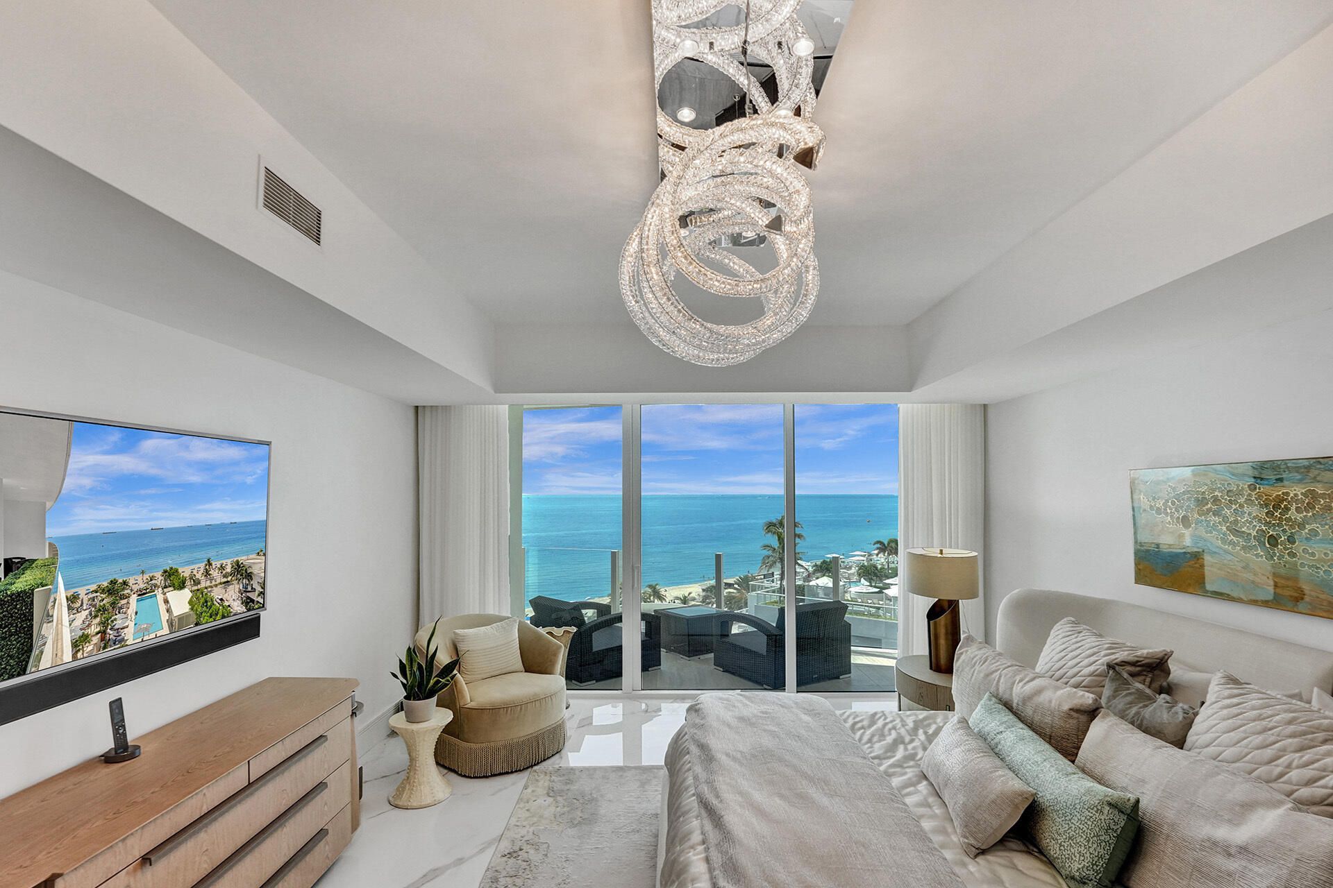 525 N Fort Lauderdale Beach Boulevard, Unit 703, Fort Lauderdale, FL 33304 Photo