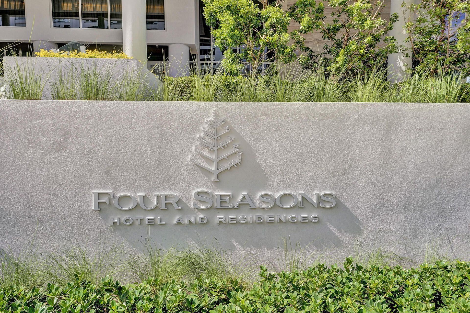 525 N Fort Lauderdale Beach Boulevard, Unit 703, Fort Lauderdale, FL 33304 Photo