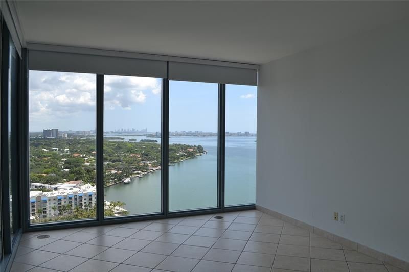 601 NE 36th Street, Unit 2806, Miami, FL 33137 Photo