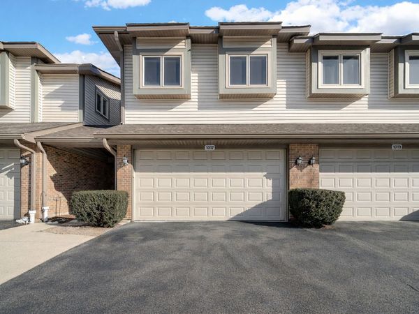 1017 Arbor Court , Mount Prospect, IL 60056