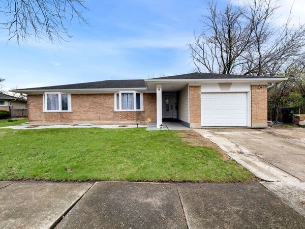 4 Waverly Court , Park Forest, IL 60466