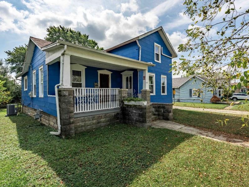 413 W Third Street, Port Clinton, OH 43452 Photo 1