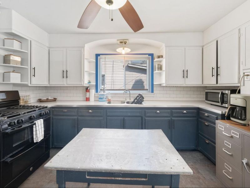 413 W Third Street, Port Clinton, OH 43452 Photo 11