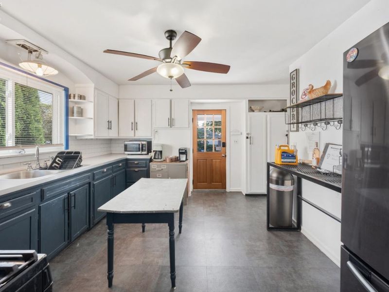 413 W Third Street, Port Clinton, OH 43452 Photo 12