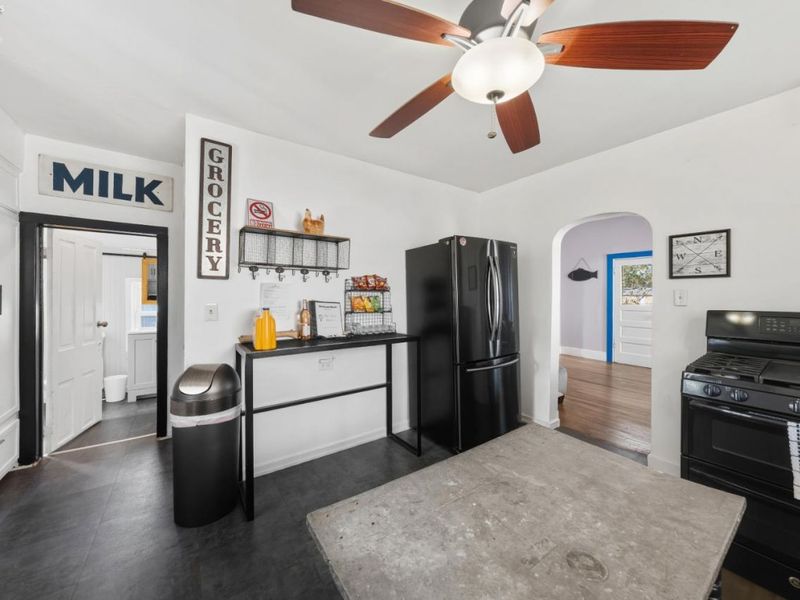 413 W Third Street, Port Clinton, OH 43452 Photo 14