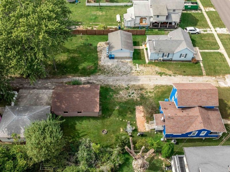 413 W Third Street, Port Clinton, OH 43452 Photo 3