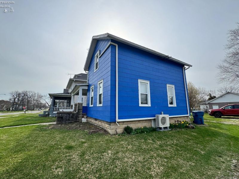 413 W Third Street, Port Clinton, OH 43452 Photo 33