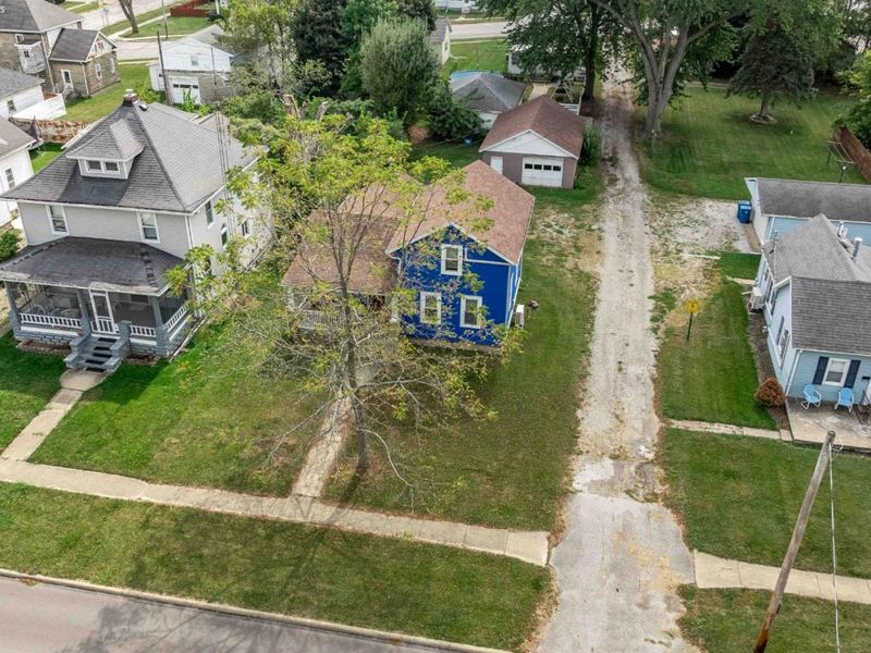 413 W Third Street, Port Clinton, OH 43452 Photo 5