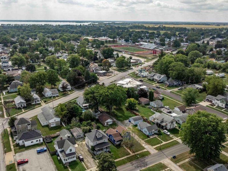 413 W Third Street, Port Clinton, OH 43452 Photo 6