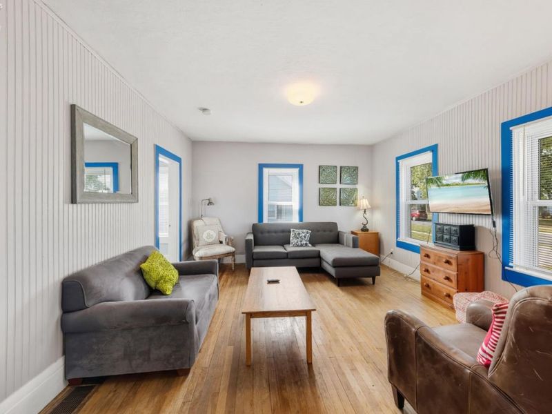 413 W Third Street, Port Clinton, OH 43452 Photo 7