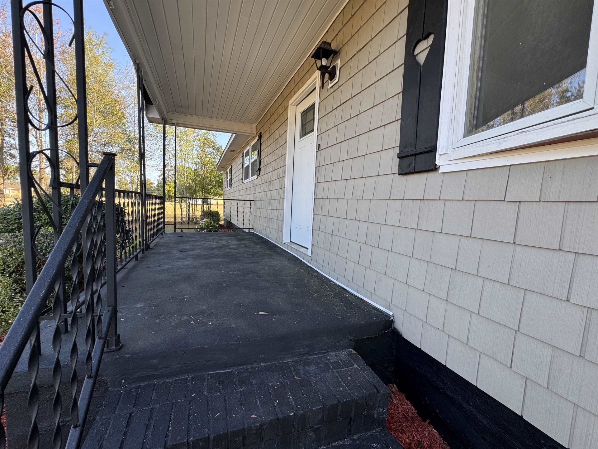 1345 Fisherman Rd Photo 11