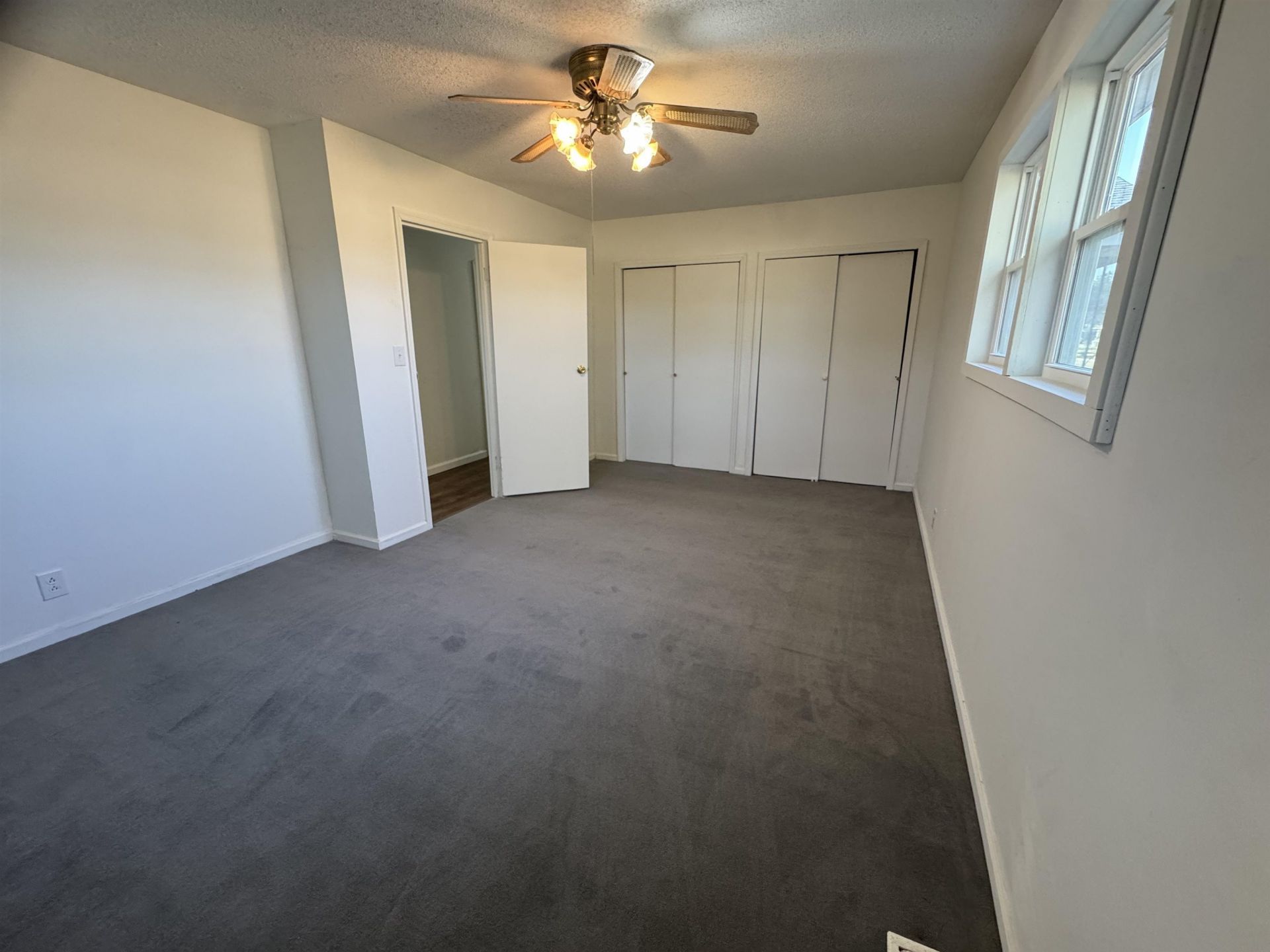 1345 Fisherman Rd Photo 15