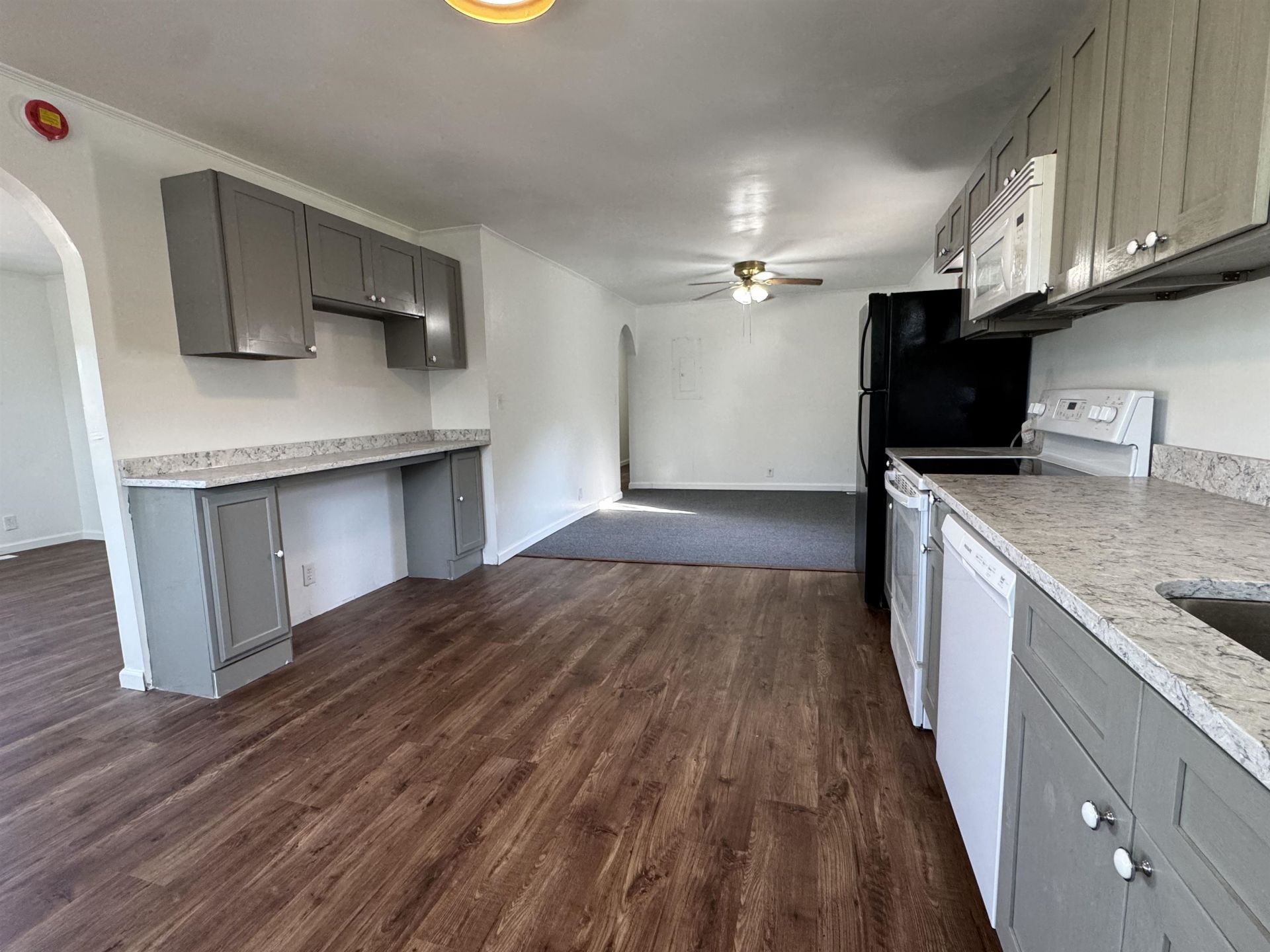 1345 Fisherman Rd Photo 27