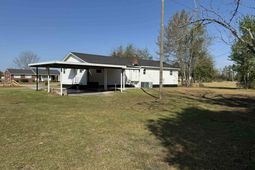 1345 Fisherman Rd photo 4