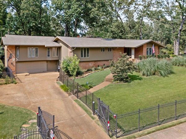 5690 N ANGELA RD, Memphis, TN 38120