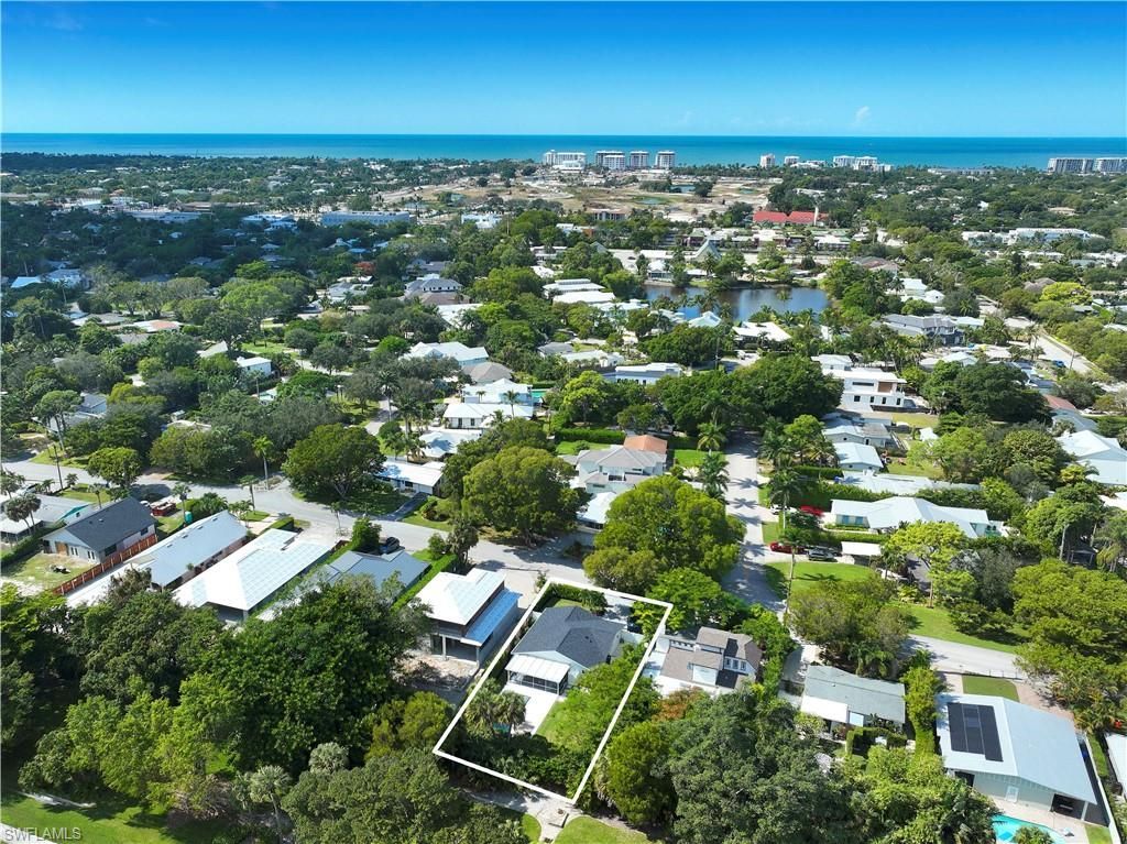 1080 13th St N, Naples, FL 34102 Photo