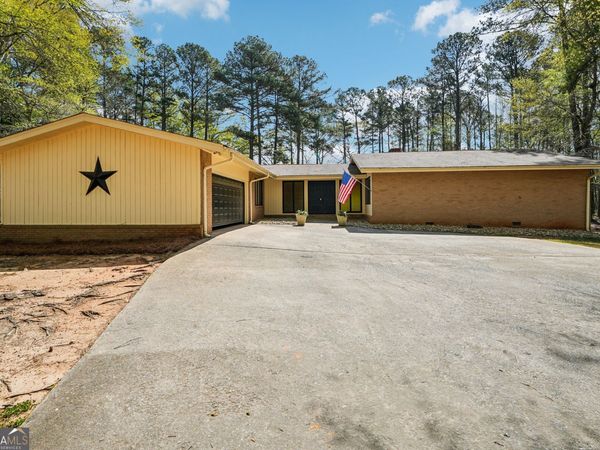 121 Cannongate Circle, Sharpsburg, GA 30277