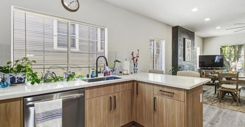 3140 S St, Sacramento, CA 95816 Photo