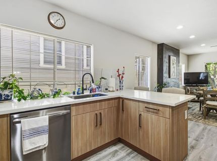 3140 S St, Sacramento, CA 95816 Photo