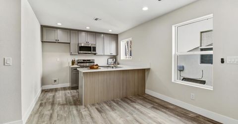 3140 S St, Sacramento, CA 95816 Photo