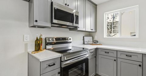 3140 S St, Sacramento, CA 95816 Photo