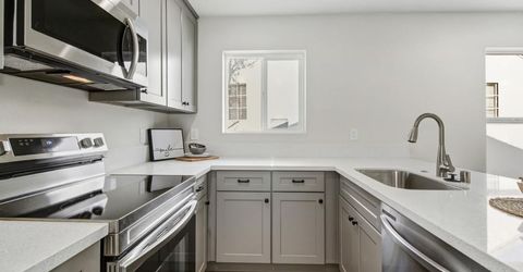 3140 S St, Sacramento, CA 95816 Photo