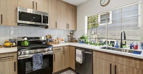 3140 S St, Sacramento, CA 95816 Photo