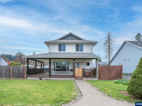 960 7th Av, Sweet Home, OR 97386