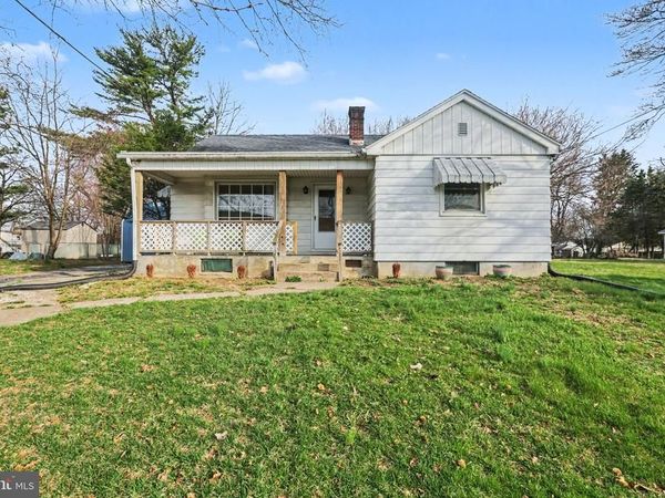 5512 LARKIN AVENUE, HARRISBURG, PA 17112