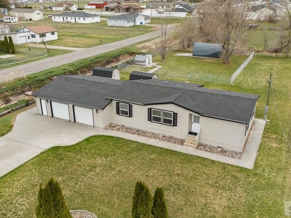 159 N 360 W, BLACKFOOT, ID 83221
