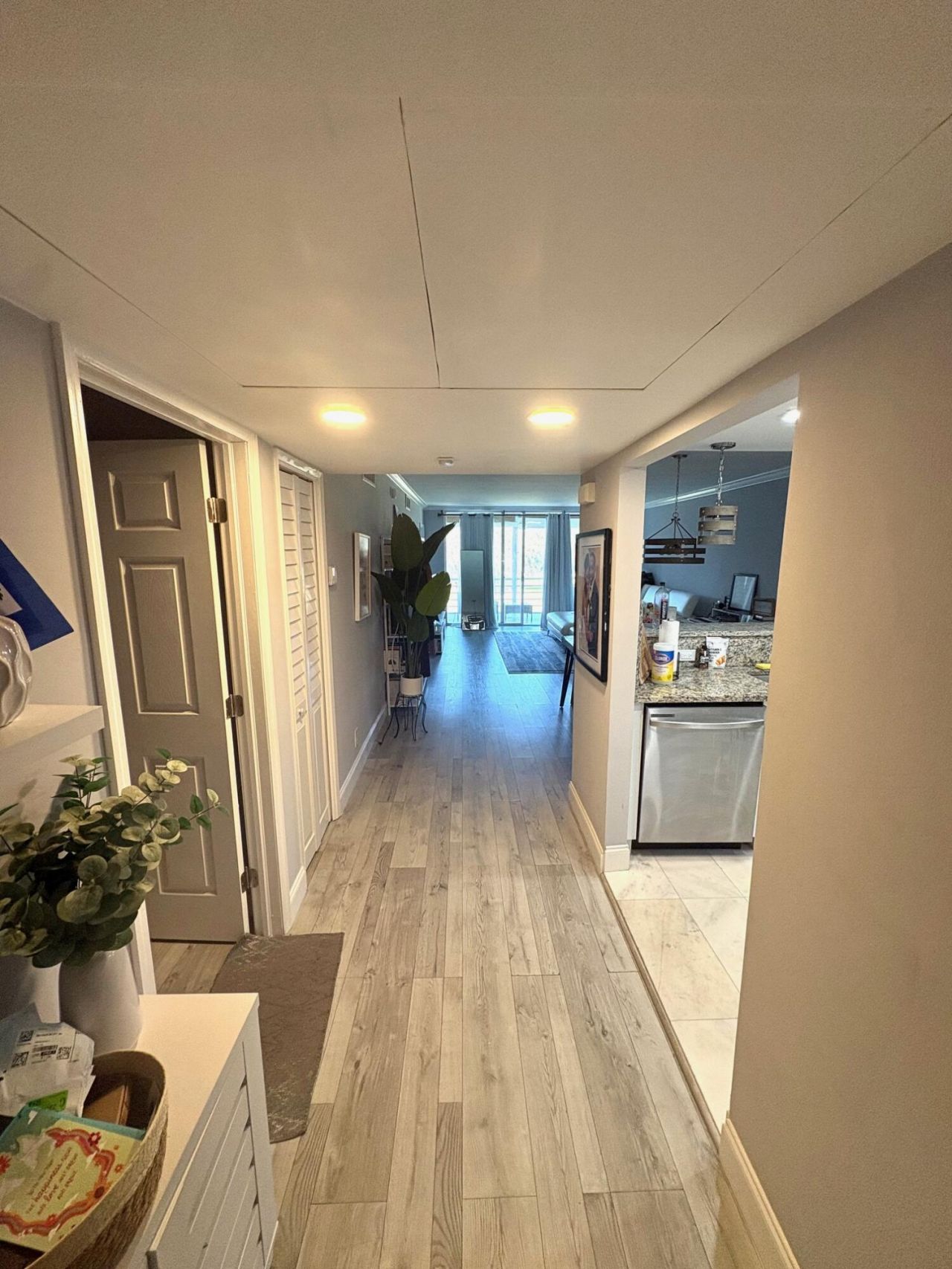 605 Oaks Drive, Unit 304, Pompano Beach, FL 33069 Photo