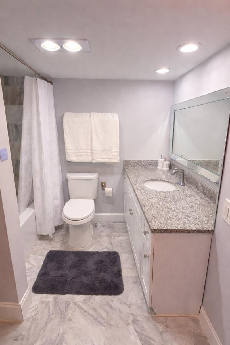 605 Oaks Drive, Unit 304, Pompano Beach, FL 33069 Photo