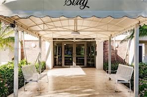 605 Oaks Drive, Unit 304, Pompano Beach, FL 33069 Photo