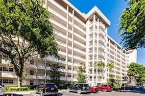 605 Oaks Drive, Unit 304, Pompano Beach, FL 33069 Photo