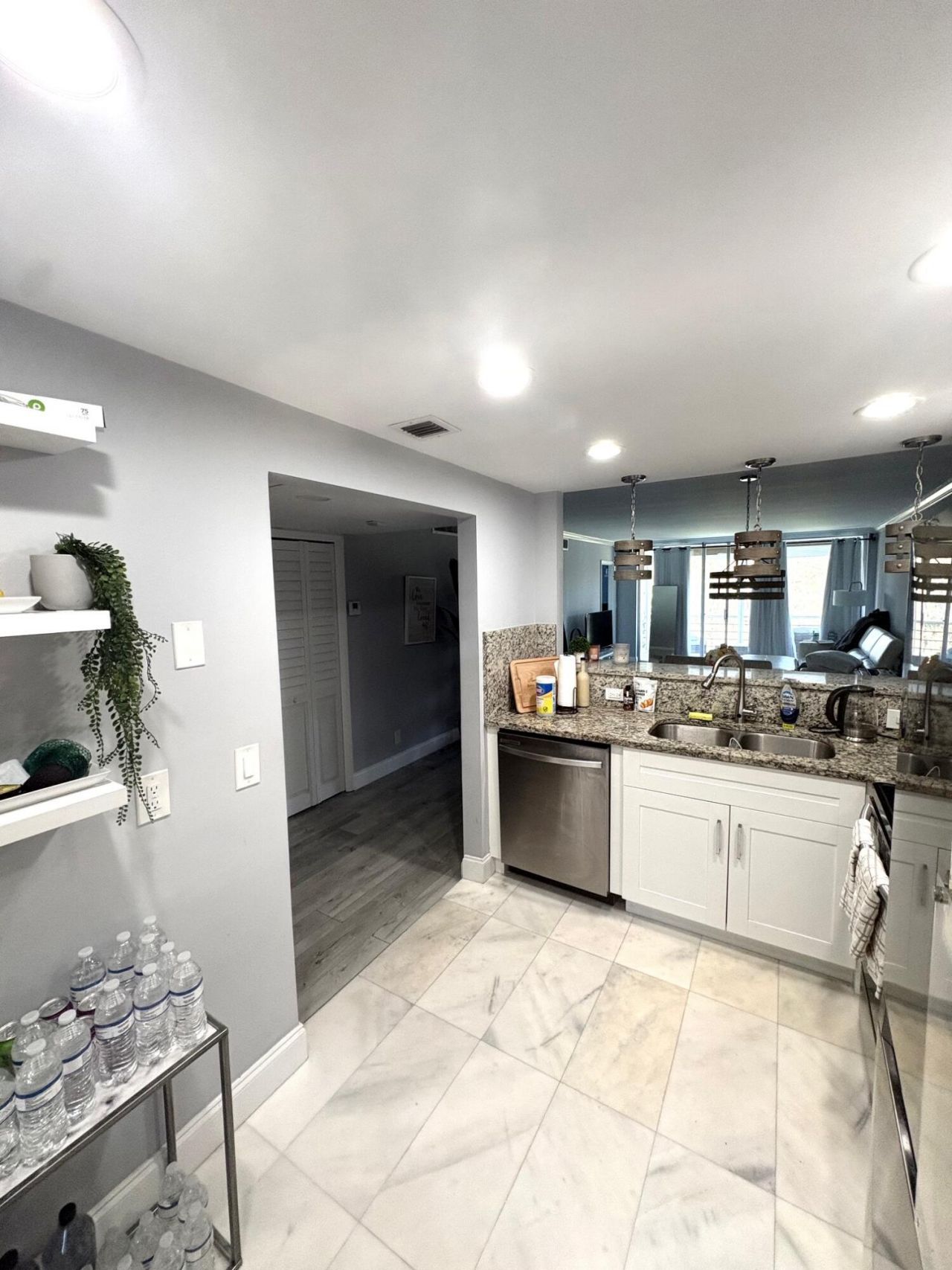 605 Oaks Drive, Unit 304, Pompano Beach, FL 33069 Photo