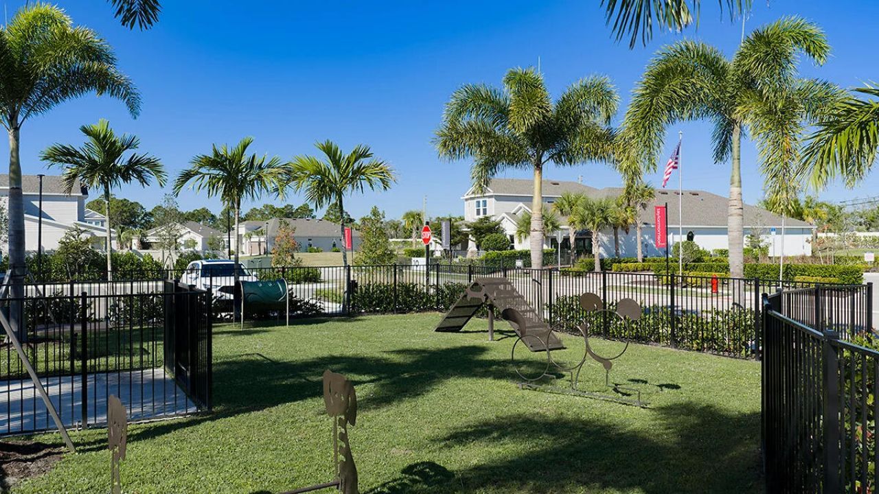 601 SE Ranch Oak Circle, Port Saint Lucie, FL 34984 Photo