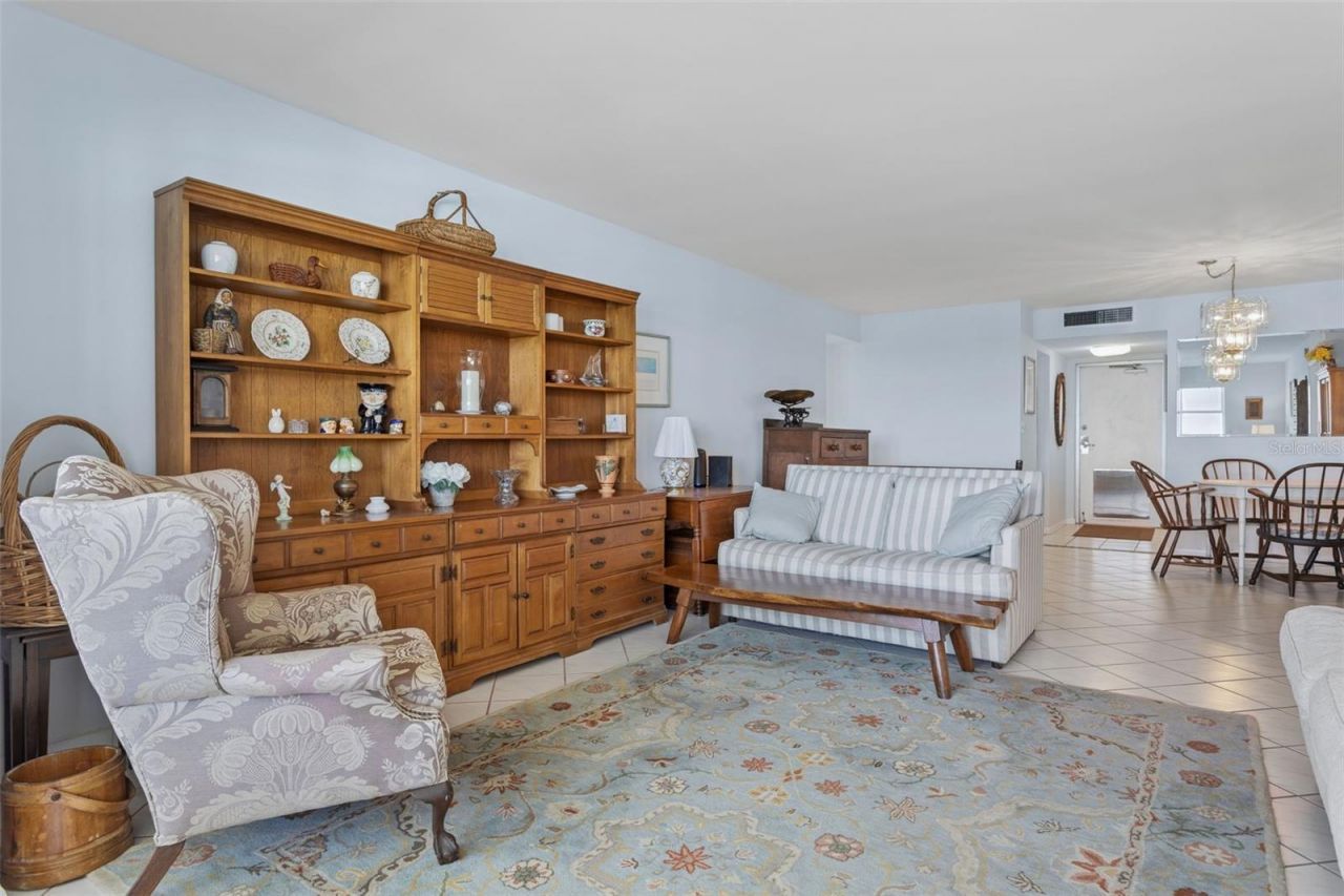 5130 Brittany Drive S, Unit 1002, Saint Petersburg, FL 33715 Photo