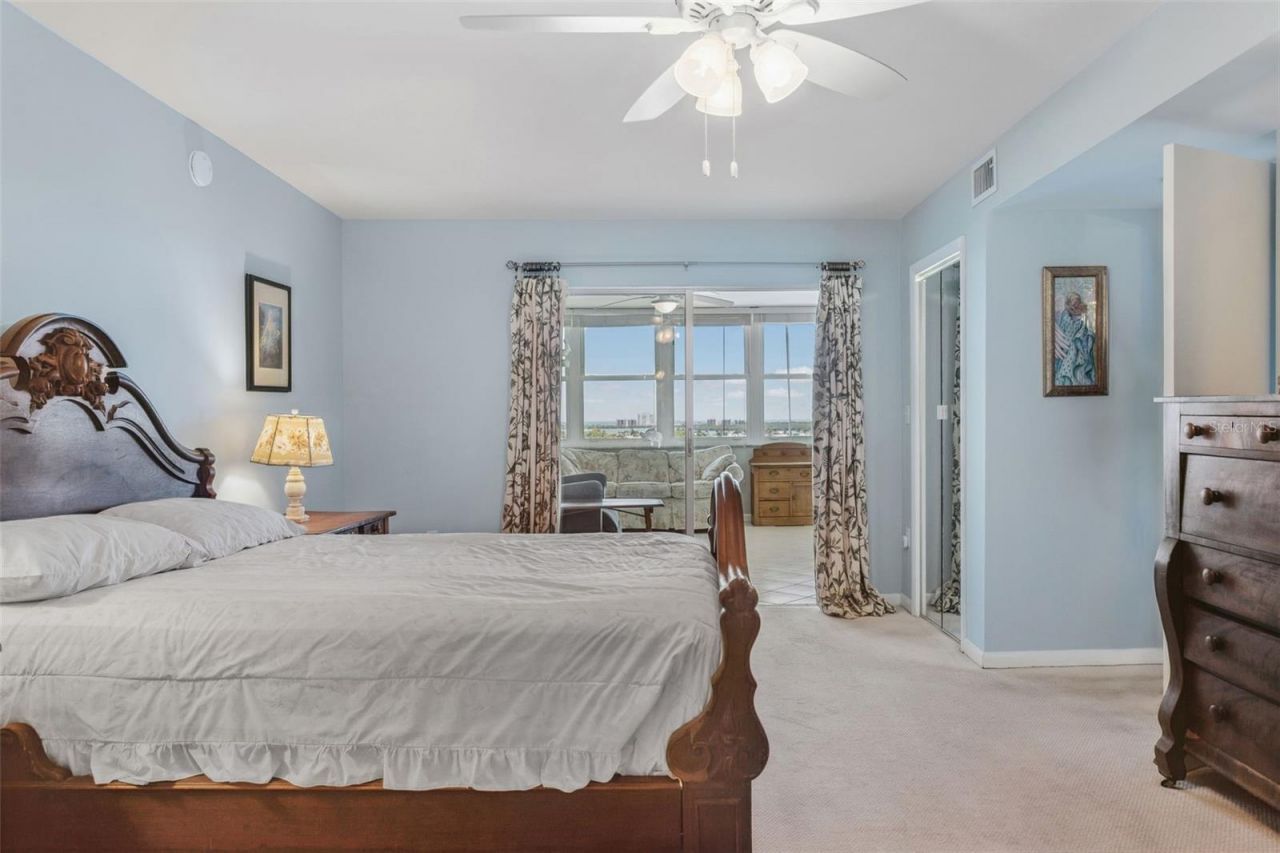 5130 Brittany Drive S, Unit 1002, Saint Petersburg, FL 33715 Photo