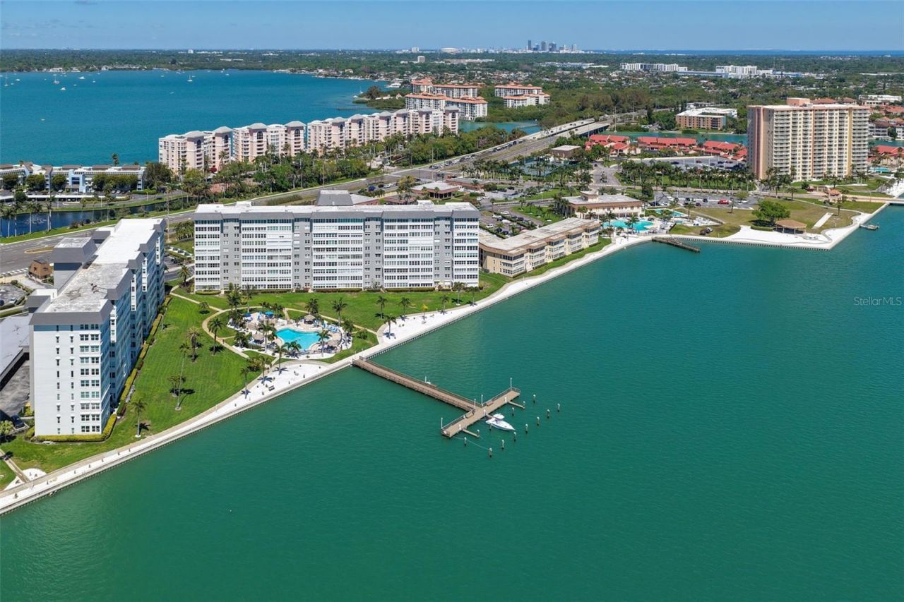 5130 Brittany Drive S, Unit 1002, Saint Petersburg, FL 33715 Photo