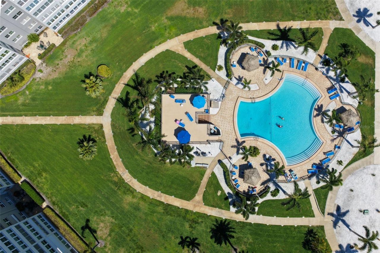 5130 Brittany Drive S, Unit 1002, Saint Petersburg, FL 33715 Photo