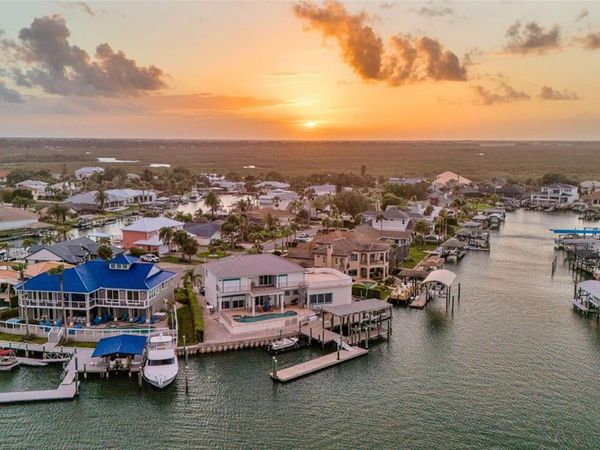 133 VIA CAPRI, NEW SMYRNA BEACH, FL 32169