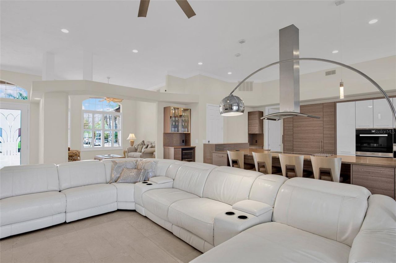 133 Via Capri, New Smyrna Beach, FL 32169 Photo